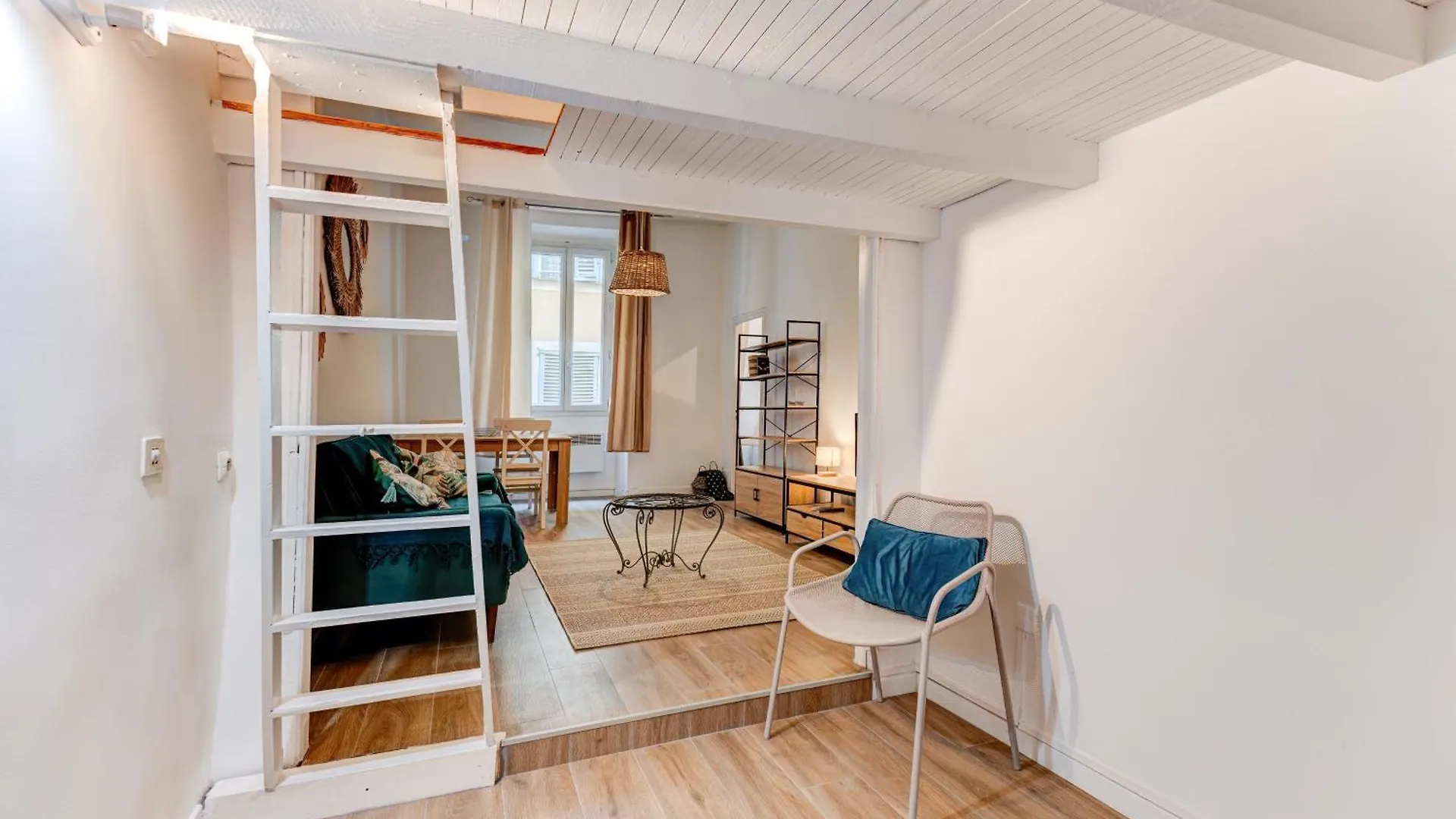 Apartment Vieille Ville - 5 Pers, Ac, Wifi Nice France